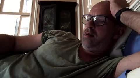 adrienfromparis online show from April 27, 6:21 am