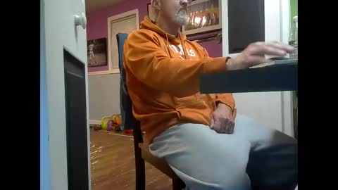 Snapshot of afr10221966 chatting on October 3, 1:32 am afr10221966 online show from October 3, 1:32 am