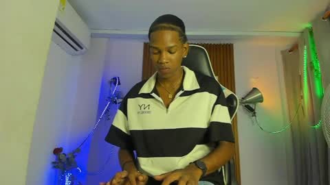 afrowayuu online show from May 26, 6:04 pm