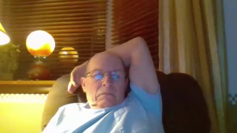 aguynrkfrd online show from January 22, 10:29 am