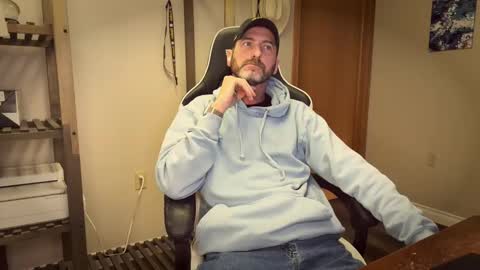 AhShucks online show from April 28, 5:50 pm