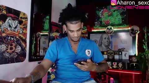 Aharon  Zamora online show from November 8, 7:11 am