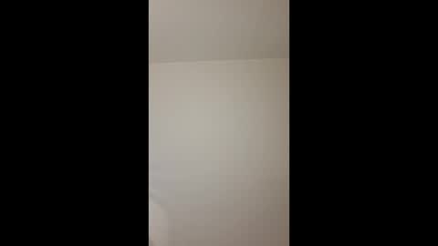 ahzakks1 online show from April 24, 2:03 am