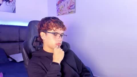 Aiden  online show from October 18, 12:21 pm