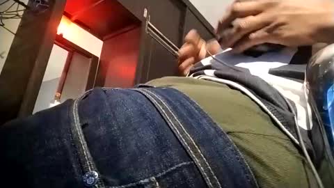 airoon91 online show from November 2, 9:35 am