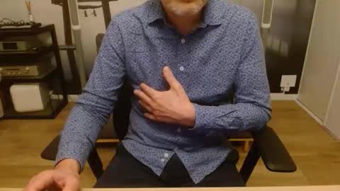 aixcited online show from April 22, 8:13 pm