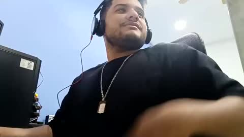 Esteban online show from December 30, 5:04 am