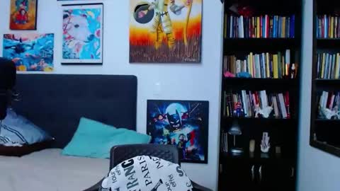 akiles online show from November 20, 11:47 pm