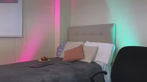 Al Fox  Miko Fortuni  online show from December 26, 11:57 pm