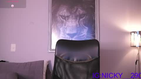 alan_morrys online show from May 29, 2:43 am