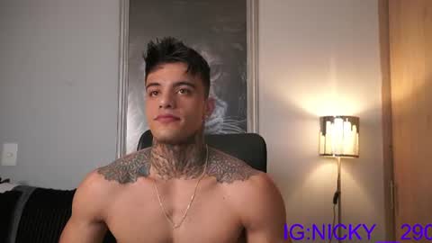 alan_morrys online show from June 26, 12:03 am