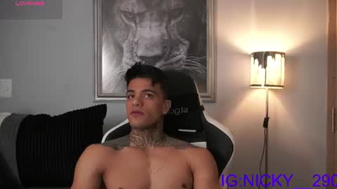 alan_morrys online show from June 30, 12:44 am