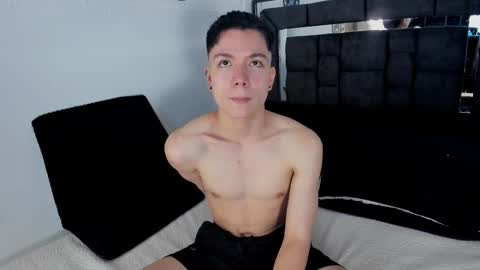 alanblack1 online show from October 25, 4:20 pm