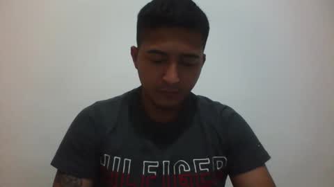 alanj998 online show from April 12, 2:04 am