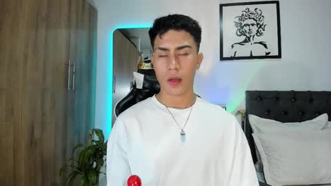 alannaughty_ online show from March 12, 1:24 am