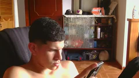 Snapshot of albajadmamad_01 chatting on October 22, 6:00 pm josevcam online show from October 22, 6:00 pm