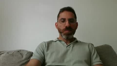 Snapshot of alcatrazcage chatting on October 16, 11:07 am Alcatrazcage online show from October 16, 11:07 am