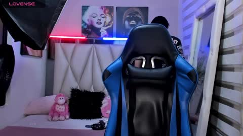 ale_noah_xxx online show from January 5, 4:04 am