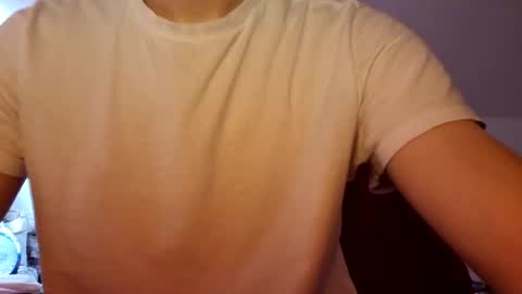 Snapshot of alecjohns123 chatting on February 10, 11:25 am alecjohns123 online show from February 10, 11:25 am