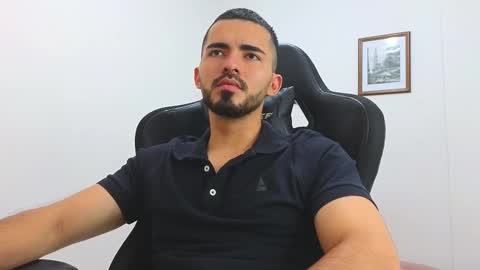 Snapshot of alejandroo_7 chatting on March 1, 7:37 pm alejandroo_7 online show from March 1, 7:37 pm