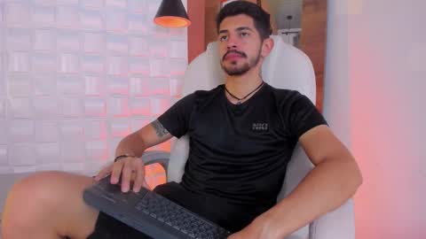 Alejo  online show from October 21, 9:39 pm