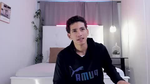 alejo_exotic online show from June 20, 12:32 pm