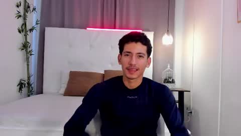 alejo_exotic online show from July 24, 12:23 pm