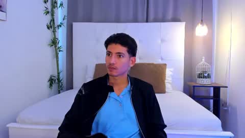 alejo_exotic online show from July 20, 1:24 pm