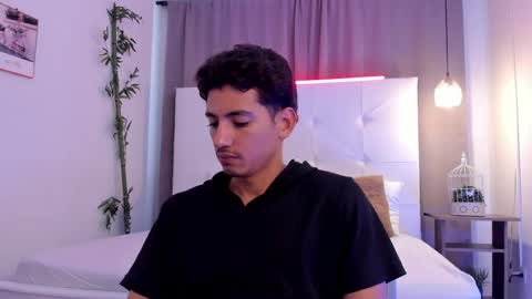 alejo_exotic online show from August 1, 12:26 pm