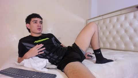 alejo online show from November 20, 4:01 am