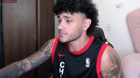 Alessandro Vanni online show from December 3, 12:05 pm