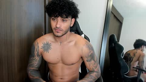 Alessandro Vanni online show from December 21, 1:42 pm