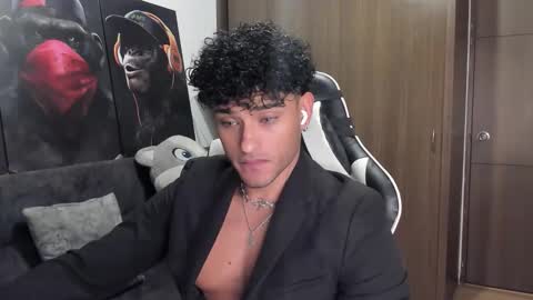 Alessandro Vanni online show from November 18, 1:09 am