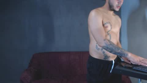 alessandro online show from March 31, 5:53 am