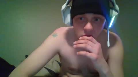 Snapshot of alex69tt chatting on February 11, 1:20 am jointlover online show from February 11, 1:20 am