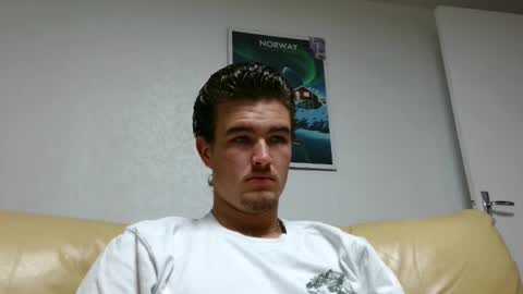 Snapshot of alex83530 chatting on January 8, 12:15 pm Alex83530 online show from January 8, 12:15 pm