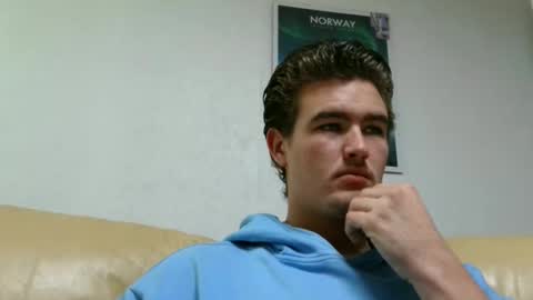 Snapshot of alex83530 chatting on January 4, 1:53 pm Alex83530 online show from January 4, 1:53 pm