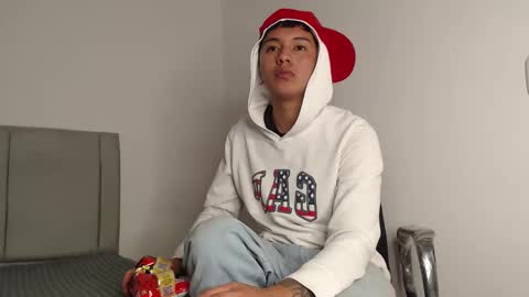 Owen online show from March 20, 3:54 am