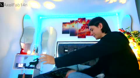 sneider online show from January 11, 6:54 pm