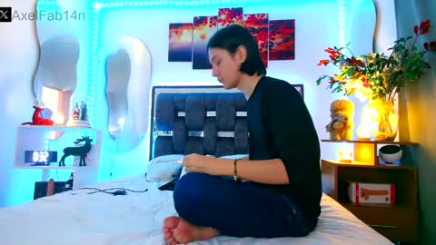 sneider online show from January 13, 6:49 pm