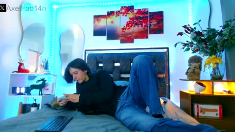 sneider online show from December 23, 6:48 pm