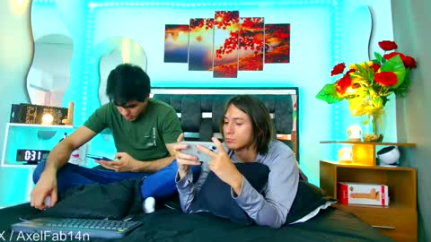 sneider online show from March 3, 6:40 pm