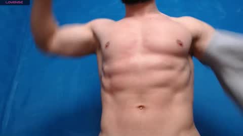 Snapshot of alex_blu chatting on October 13, 10:27 pm Alex online show from October 13, 10:27 pm