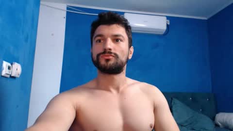 Snapshot of alex_blu chatting on October 2, 12:31 pm Alex online show from October 2, 12:31 pm