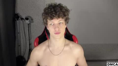 Snapshot of alex_mactavish chatting on October 4, 11:53 pm Alexander online show from October 4, 11:53 pm