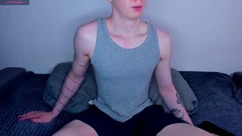 alex_silent online show from April 22, 8:52 am