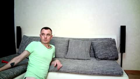 Alex and Tobey online show from October 8, 5:01 am