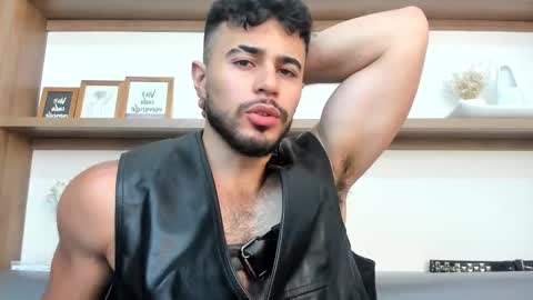 alex_wolf05 online show from March 27, 7:15 pm