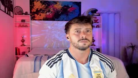 Alexander Jaz online show from December 21, 11:35 pm