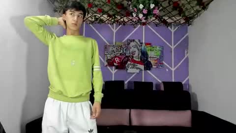 chicos hot online show from February 2, 1:19 pm